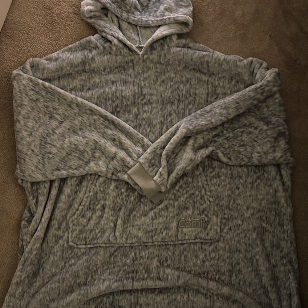The Comfy Heather Gray Wearable Blanket